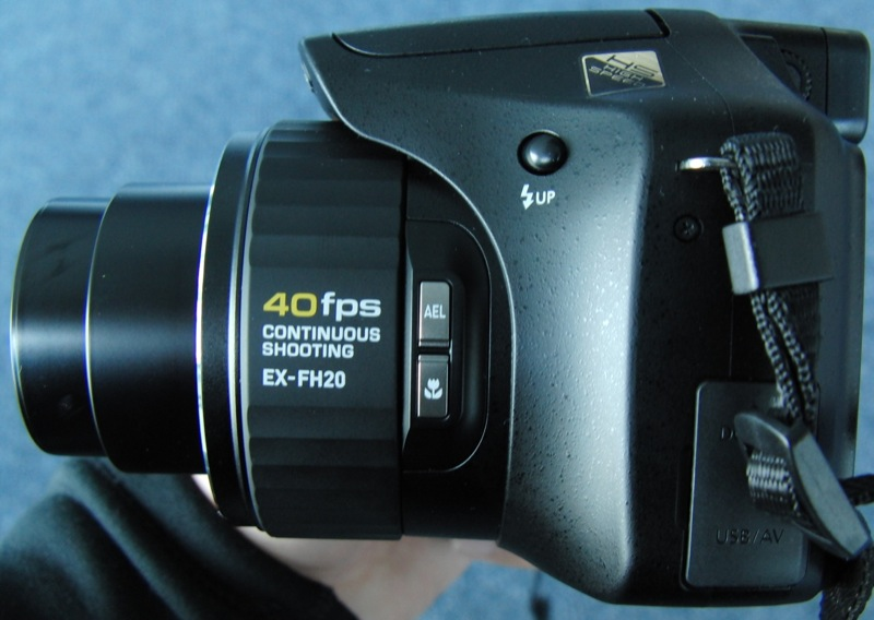 Illustration for article titled Hands On Casio's EX-FH20, the "Budget" Super-Slow-Mo Cam